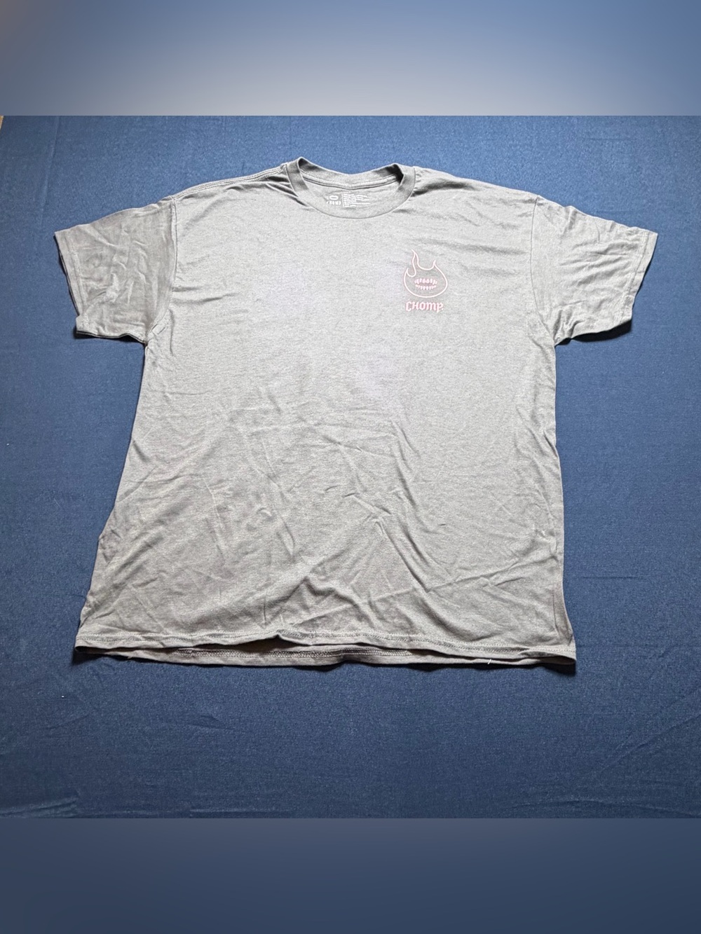NWOT 100% Cotton Size XL Chomp